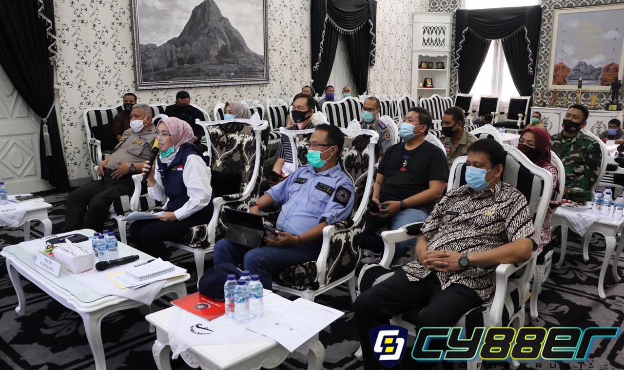 Rapat Evaluasi Penanganan Covid-19 se-Jawa Barat, Purwakarta: Masih Zona Biru
